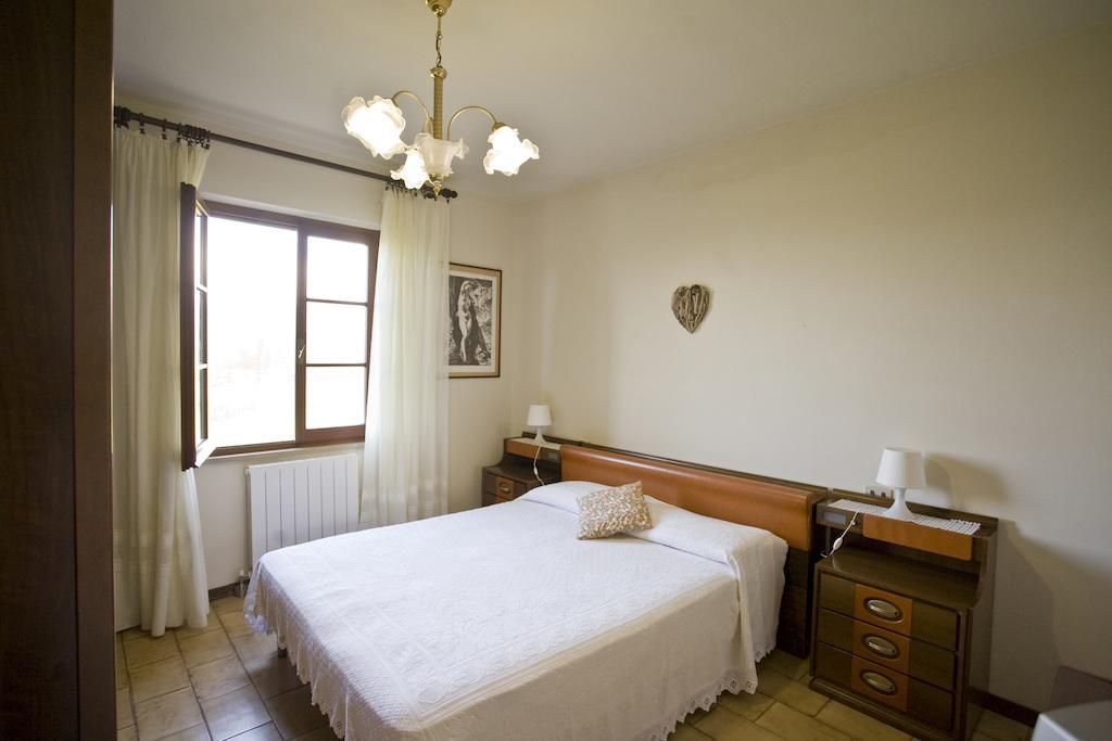 Villa Schiopparello بورتوفيرّايو الغرفة الصورة